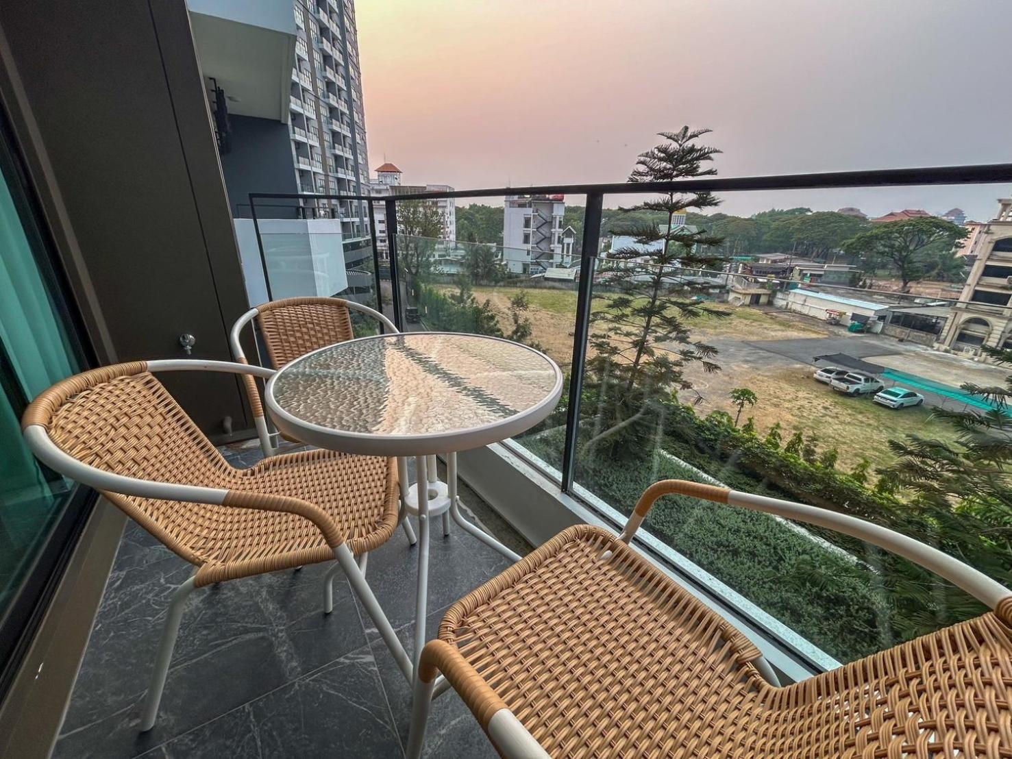 Luxury Condo Astra Sky River Condo Chiang Mai Bagian luar foto